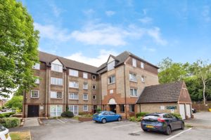 PHOTOS SHOW GENERAL VIEW OF RETIREMENT DEVELOPMENT- click for photo gallery